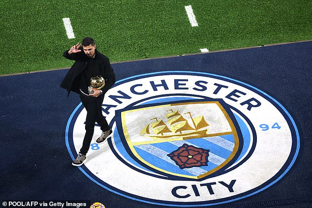 Rodri avec son Ballon d'Or