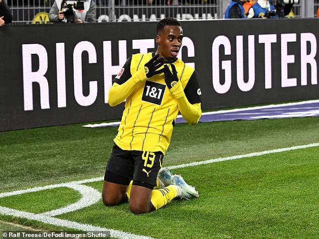 Gittens lors d'un match avec le Borussia Dortmund