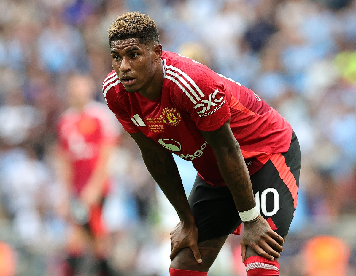 Marcus Rashford in action for Man Utd against Man City