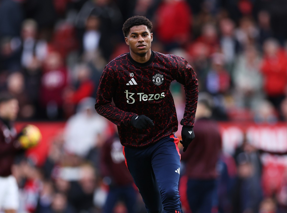 Marcus Rashford s'échauffant pour Manchester United