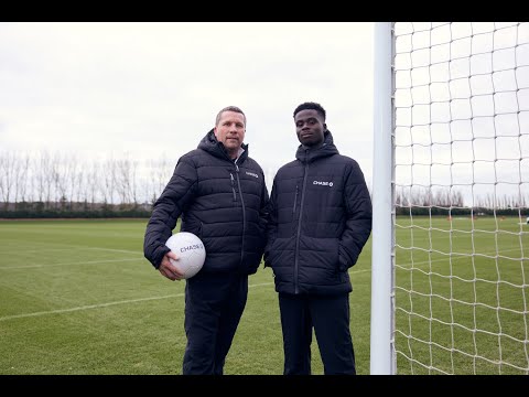 Réunion de Bukayo Saka avec son entraîneur Colin Nixon