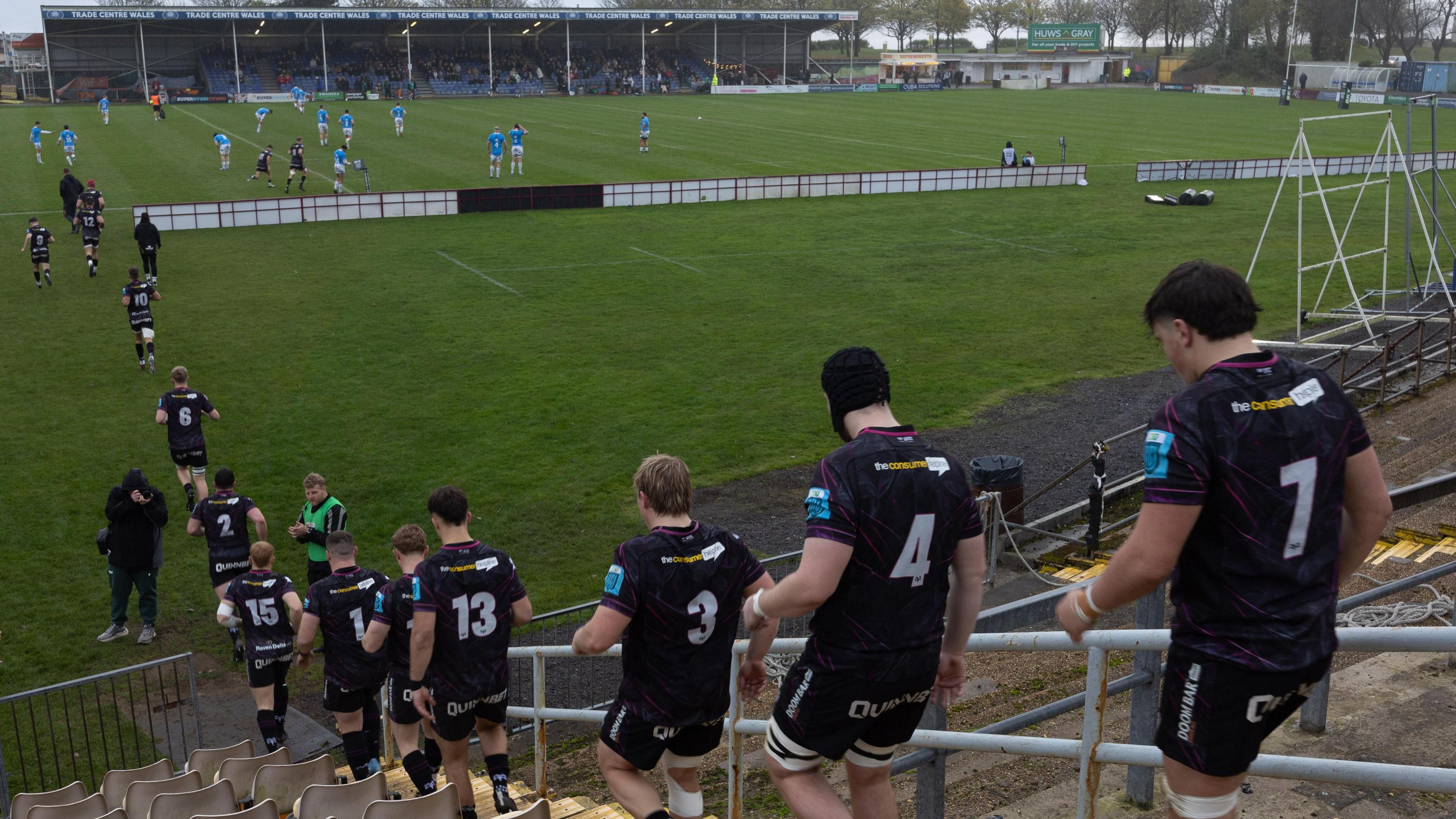 Ospreys choisissent de se déplacer vers le terrain de St Helen's à Swansea plutôt que le Brewery Field de Bridgend