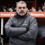 Ange Postecoglou critique les abus des supporters de Tamworth