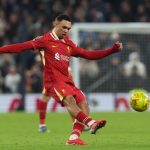 Arne Slot défend Alexander-Arnold après un match difficile