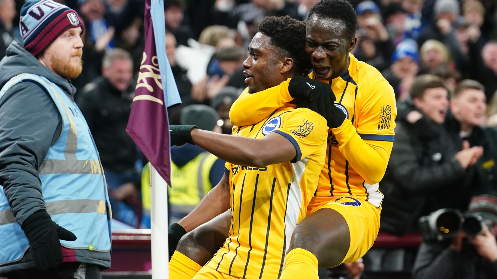 Aston Villa et Brighton partagent les points après un match spectaculaire