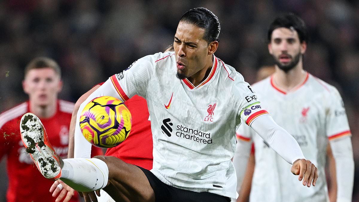 Carragher appelle Liverpool à acheter un défenseur après le match nul