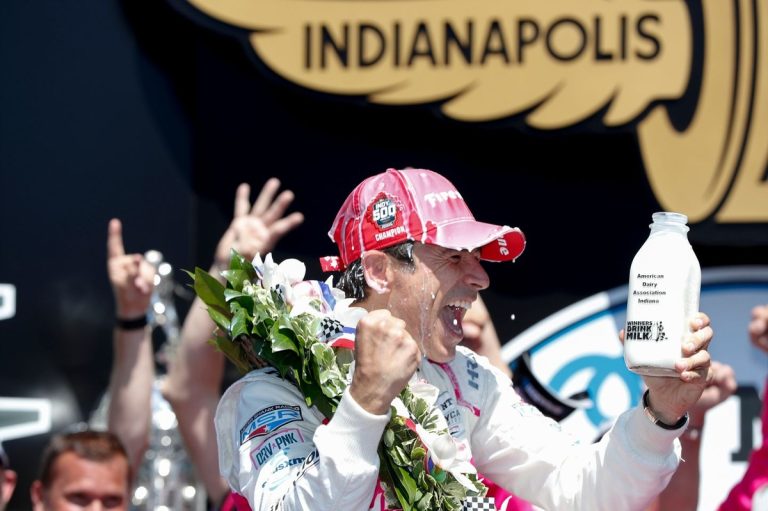 Castroneves fait ses débuts en NASCAR au Daytona 500