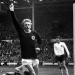 Denis Law - Légende du Football Écossais S-éteint à 84 Ans