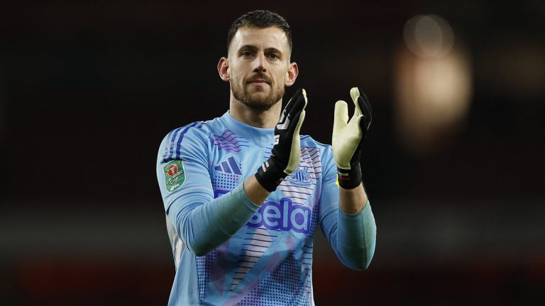 Eddie Howe souhaite garder Martin Dubravka à Newcastle