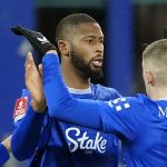 Everton se relance avec une victoire 2-0 contre Peterborough