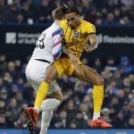 Foul de Joao Pedro - les fans divisés après le carton jaune