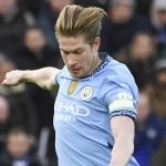 Gary Neville critique De Bruyne pour simulation contre Leicester