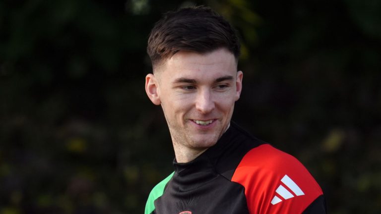 Kieran Tierney vers un retour à Celtic - négociations en cours