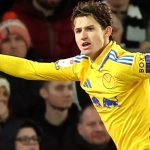 Leeds United s-impose 1-0 à Derby County grâce à Aaronson