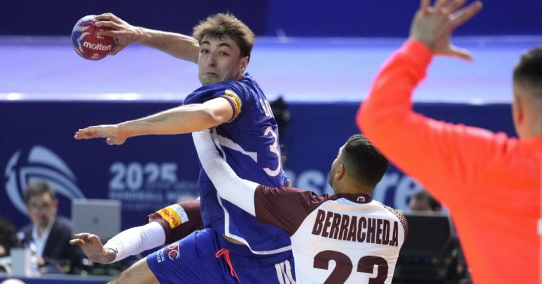 Les Bleus brillent contre le Qatar au Mondial 2025 de handball