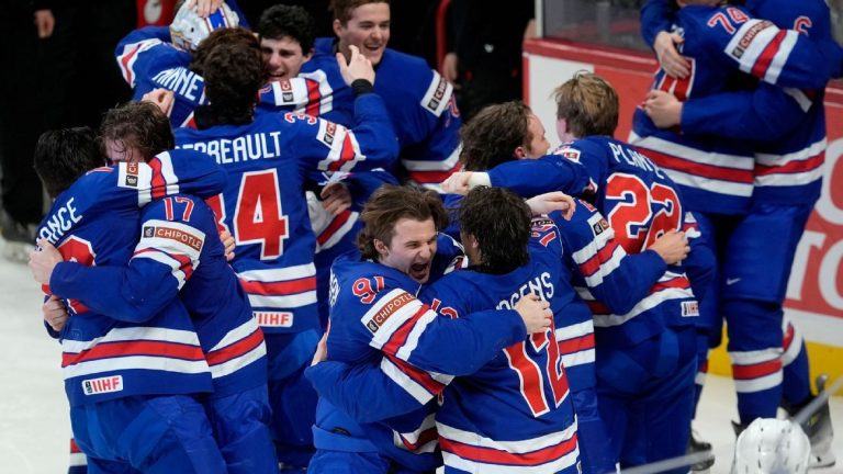 Les États-Unis remportent le titre mondial junior de hockey