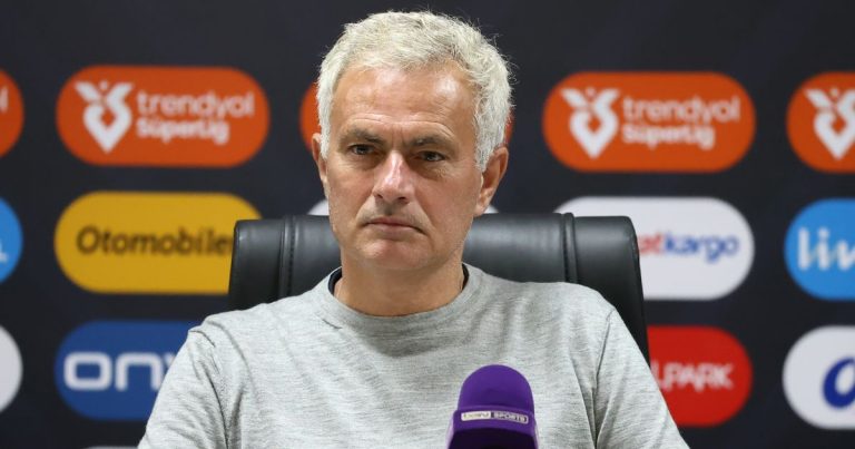 Mourinho critique la Super Lig et les médias turcs après la victoire