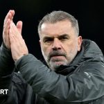 Postecoglou critique les décisions arbitrales après Tottenham-Liverpool