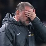 Postecoglou et les défis de la gestion d-équipe en Premier League