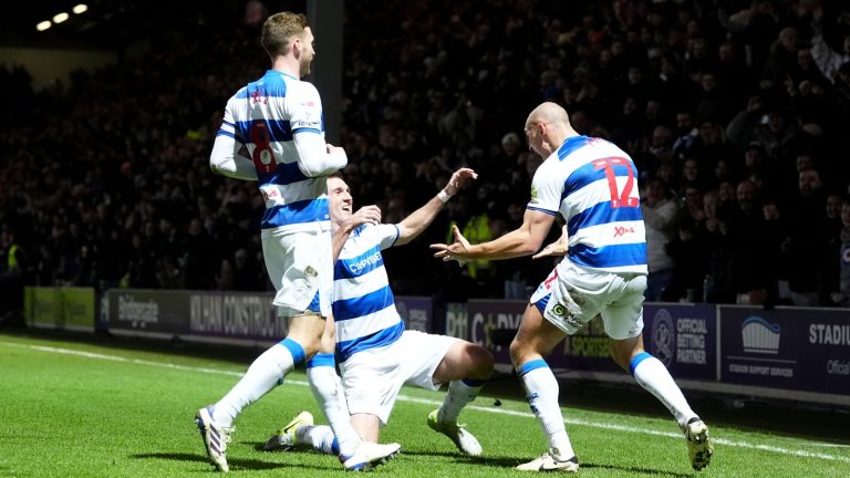 QPR bat Luton 2-1 - La pression monte sur Rob Edwards