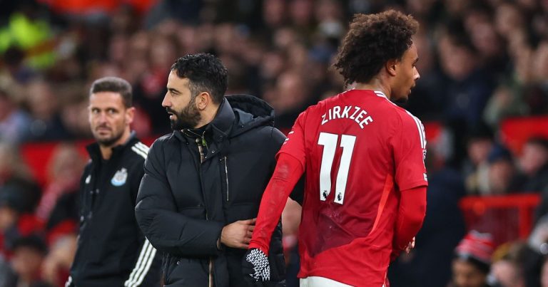 Ruben Amorim justifie le remplacement brutal de Zirkzee à Man Utd