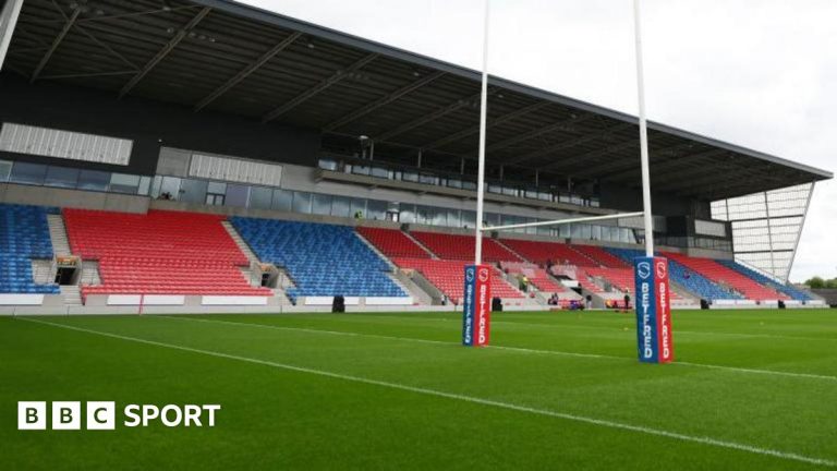 Salford Red Devils - Obligation de vendre des joueurs avant 2025