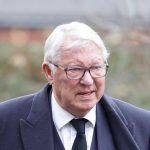 Sir Alex Ferguson refuse un autographe lors des funérailles de Phipps