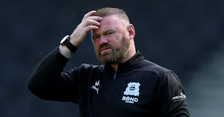 Wayne Rooney licencié - les raisons derrière le départ de Dewsnip