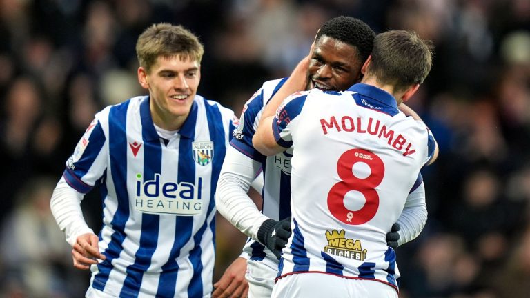 West Bromwich Albion s-impose 3-1 face à Preston North End