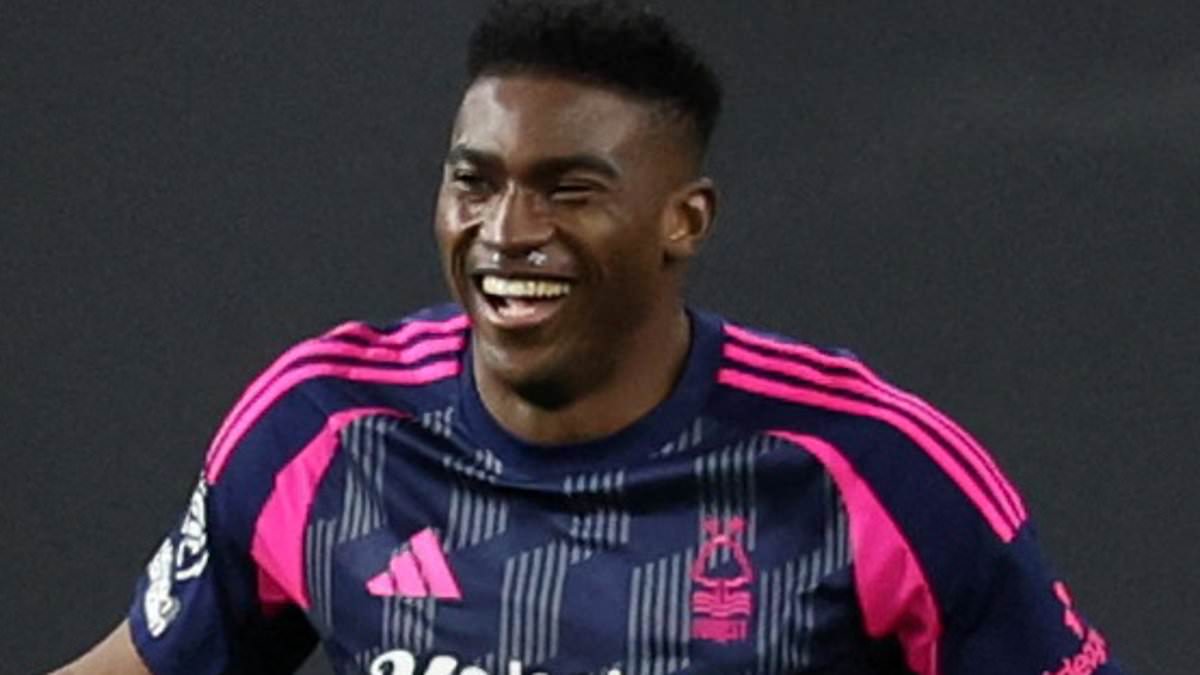 West Ham vise Taiwo Awoniyi de Nottingham Forest