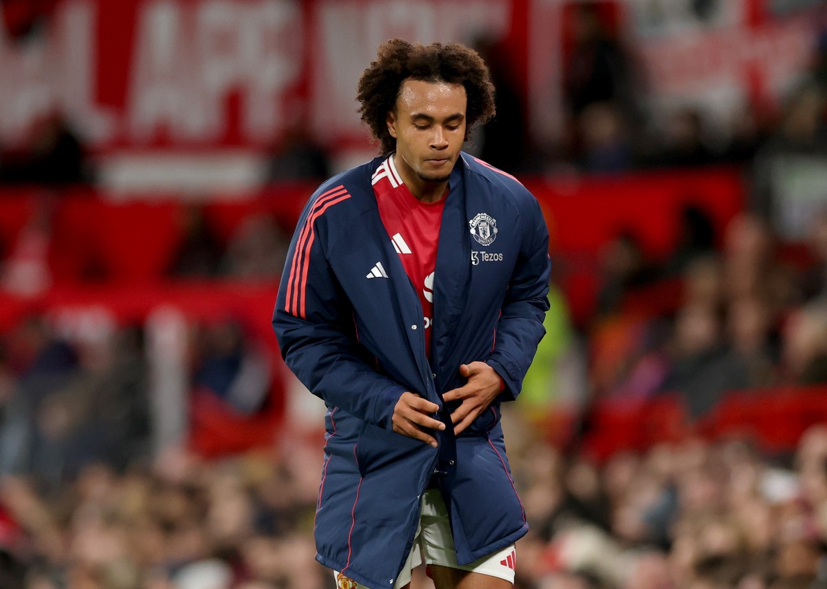 Joshua Zirkzee après avoir été remplacé lors de Man Utd vs Newcastle