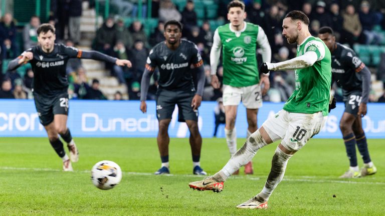 Martin Boyle marque le troisième but pour Hibernian