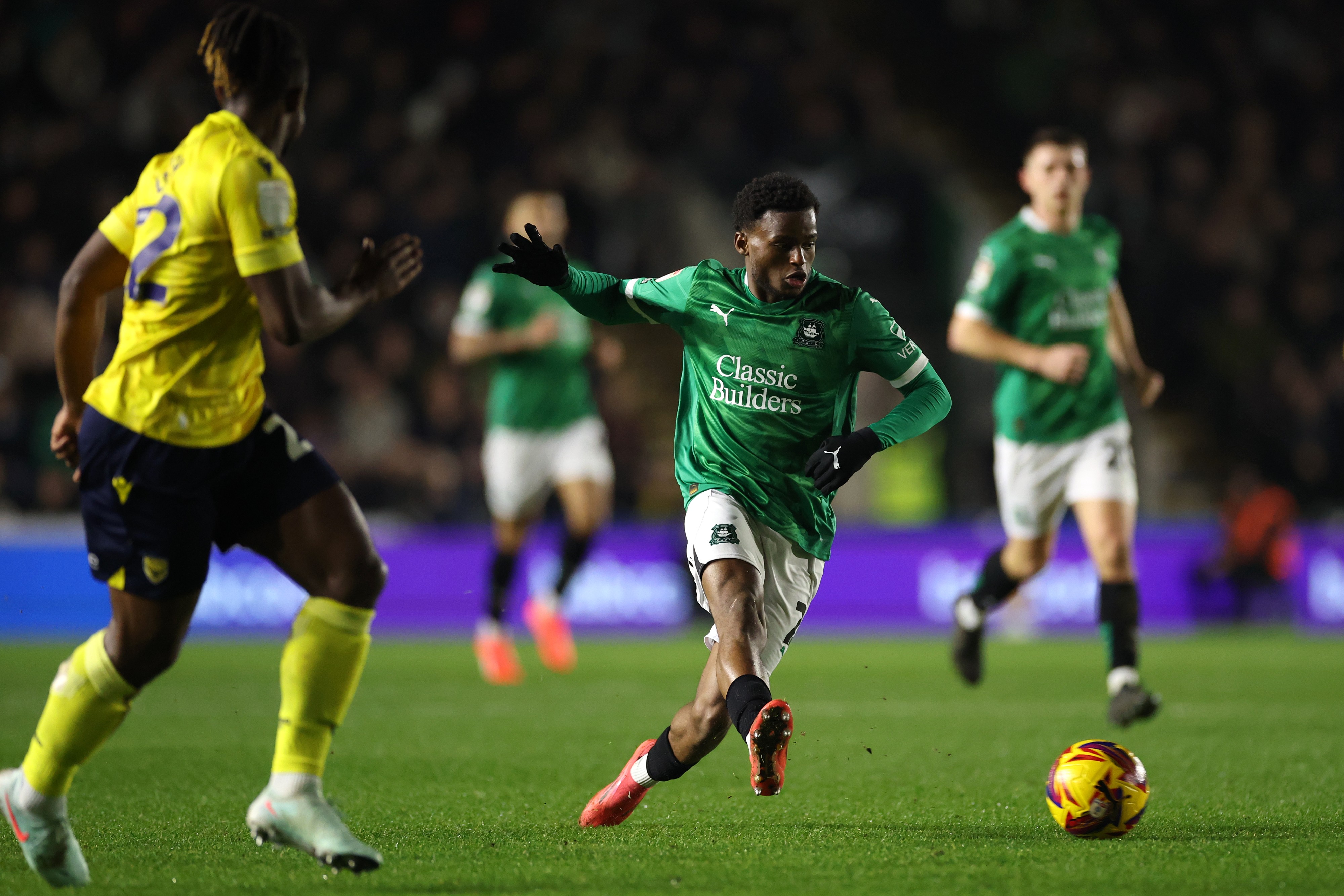 Bali Mumba de Plymouth Argyle