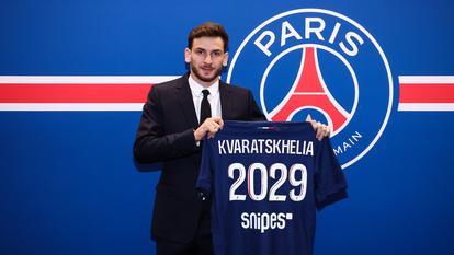 Première recrue de l’hiver pour le Paris-SG, Khvicha Kvaratskhelia.