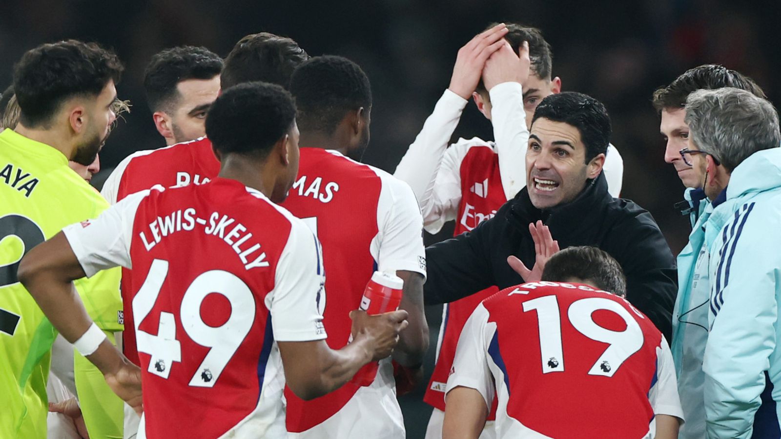 Arsenal - Arteta déçu par un banc trop court contre Aston Villa