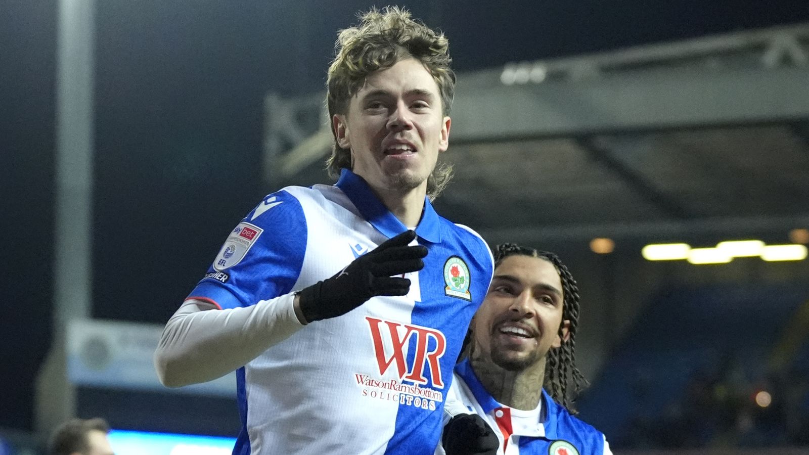 Blackburn Rovers l-emporte 2-1 contre Preston en derby