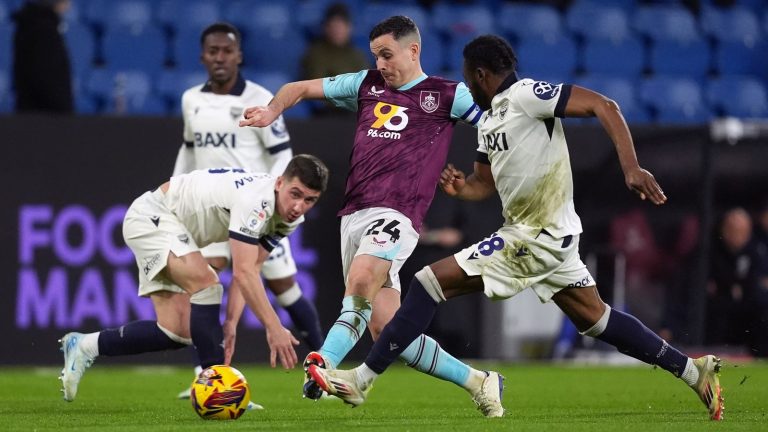 Burnley s-impose 1-0 contre Oxford et grimpe en Championship