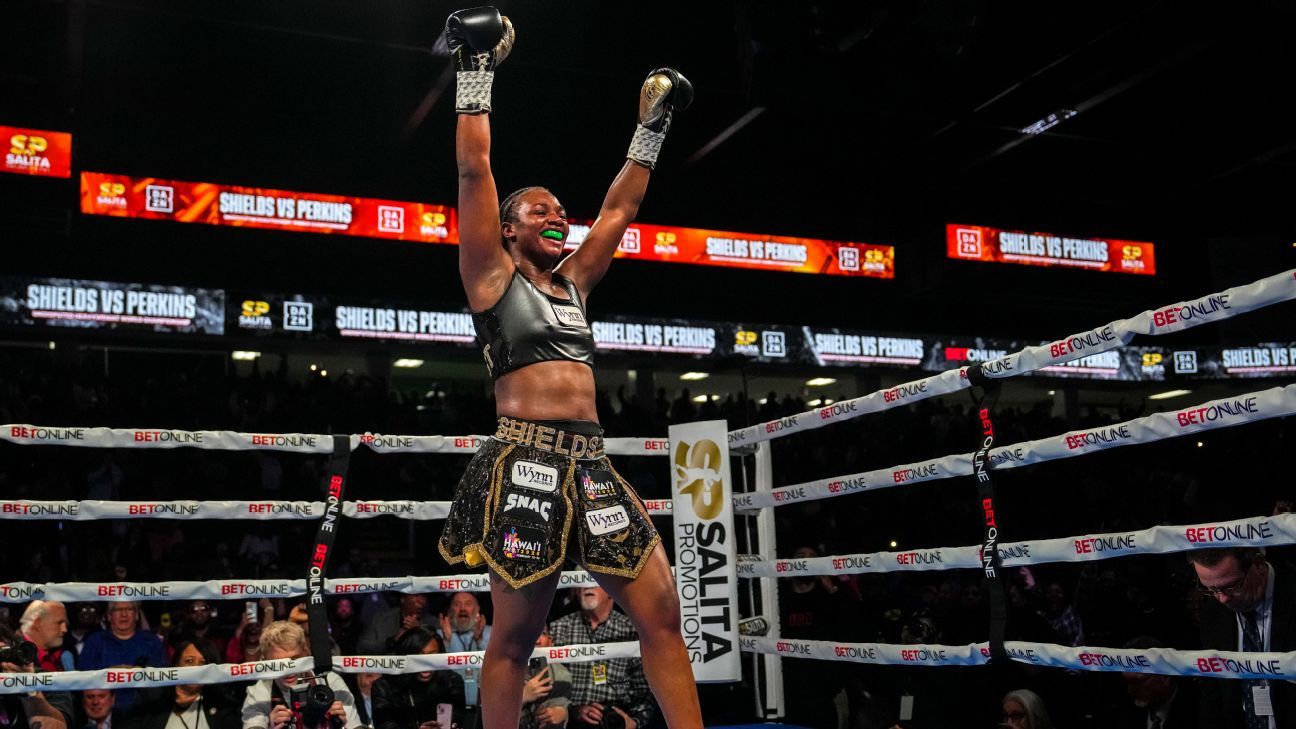 Claressa Shields devient championne poids lourd incontestée