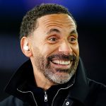 Clive Tyldesley critique la commentaire de Rio Ferdinand lors du derby