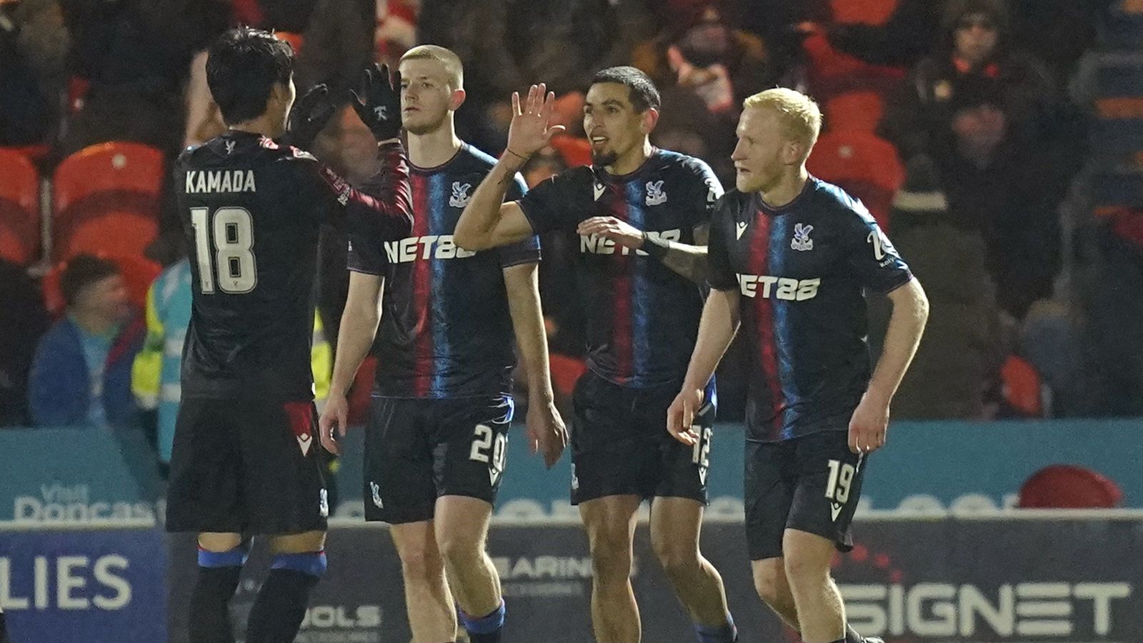 Crystal Palace s-impose 2-0 contre Doncaster en FA Cup