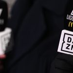 DAZN poursuit la LFP pour 573 millions d-euros en droits TV