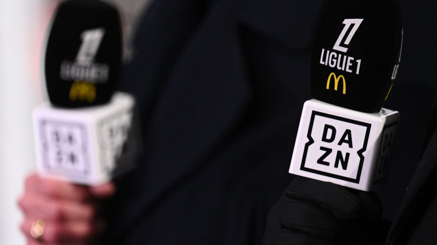 DAZN poursuit la LFP pour 573 millions d-euros en droits TV