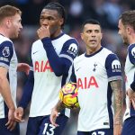 Destiny Udogie de Tottenham prêt pour affronter Manchester United