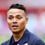 Jermaine Jenas revient au commentaire après son licenciement