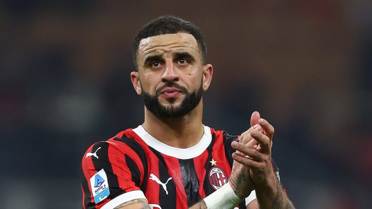 Kyle Walker fait ses débuts avec AC Milan - soutien familial en coulisses