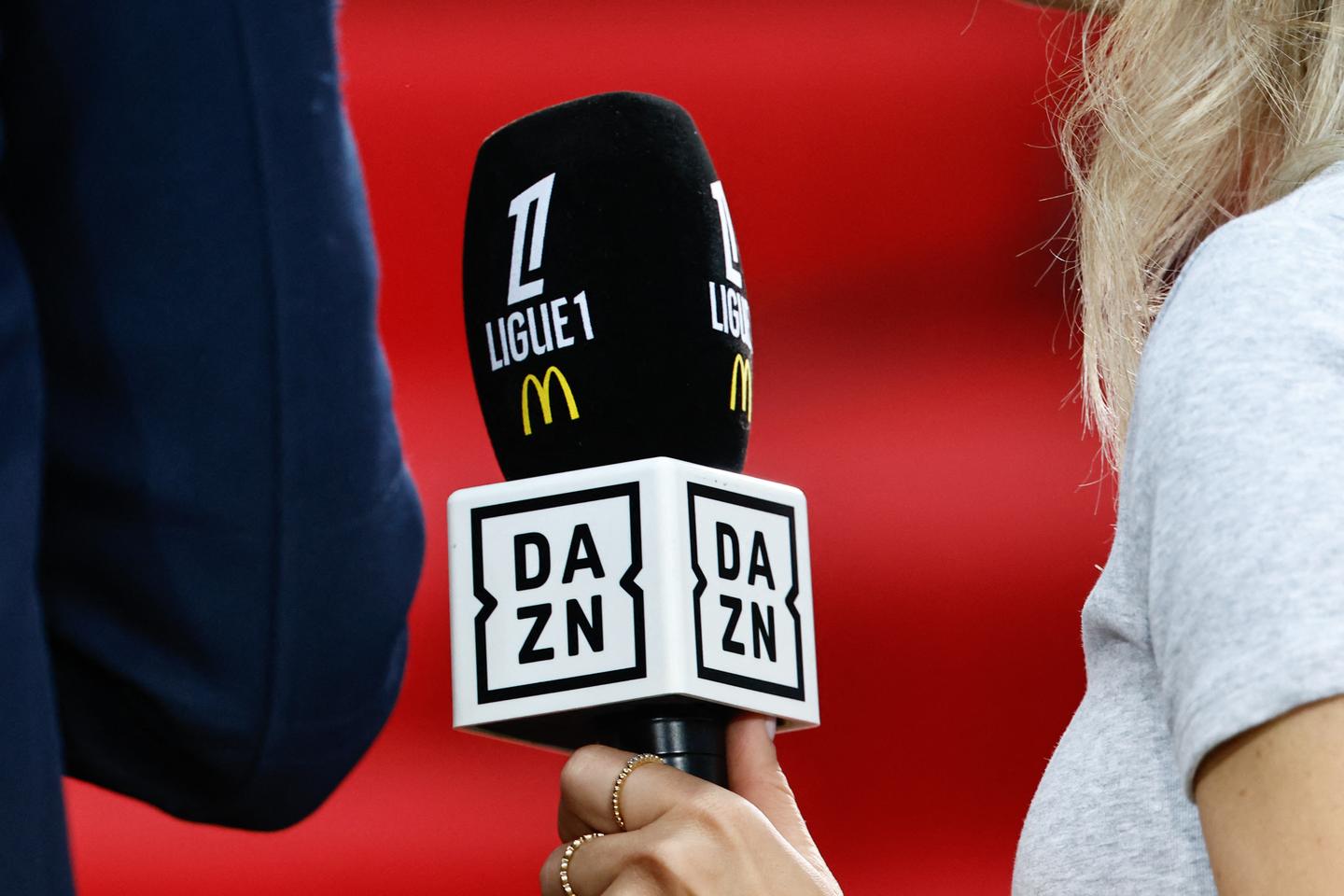 La LFP en justice contre DAZN pour non-paiement des droits TV