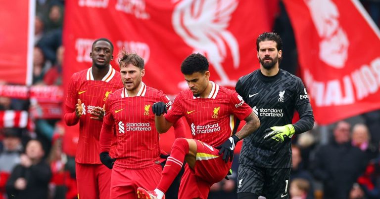 Liverpool s-impose face à Wolves et échappe à la polémique