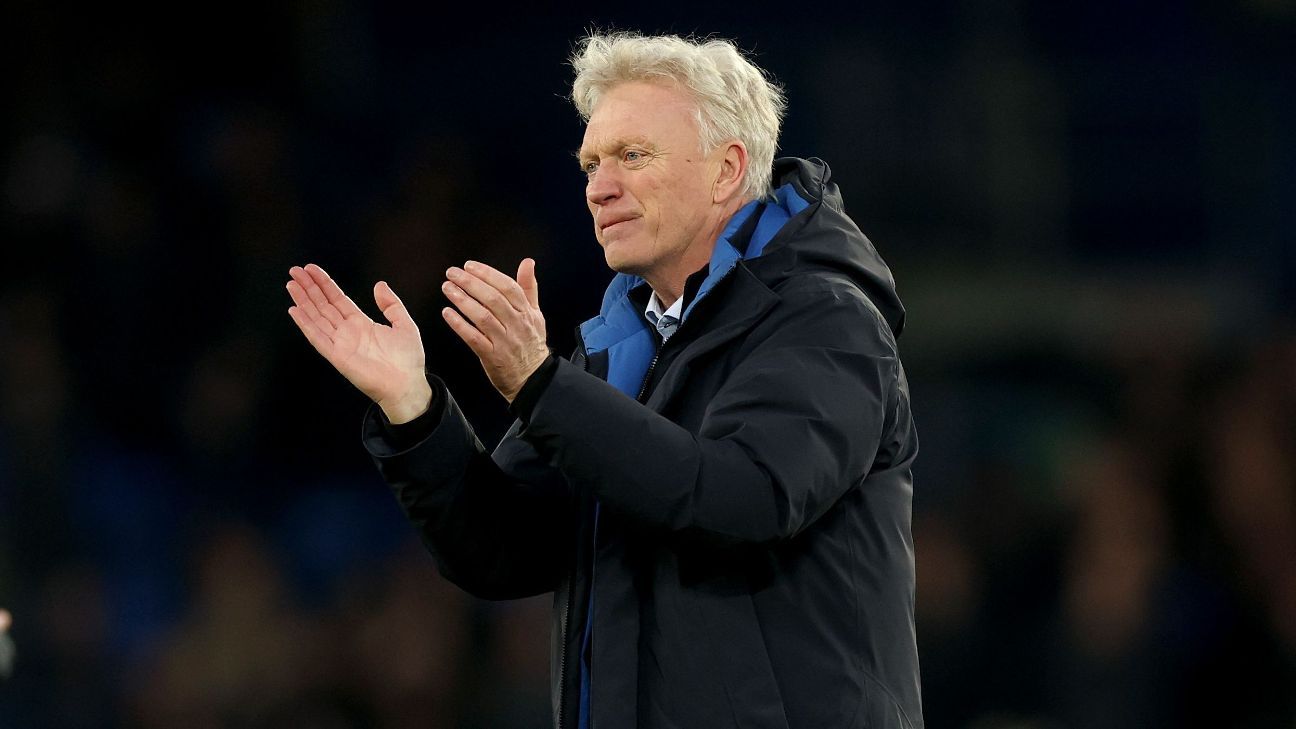 Merseyside Derby - Moyes salue Arne Slot avant le choc