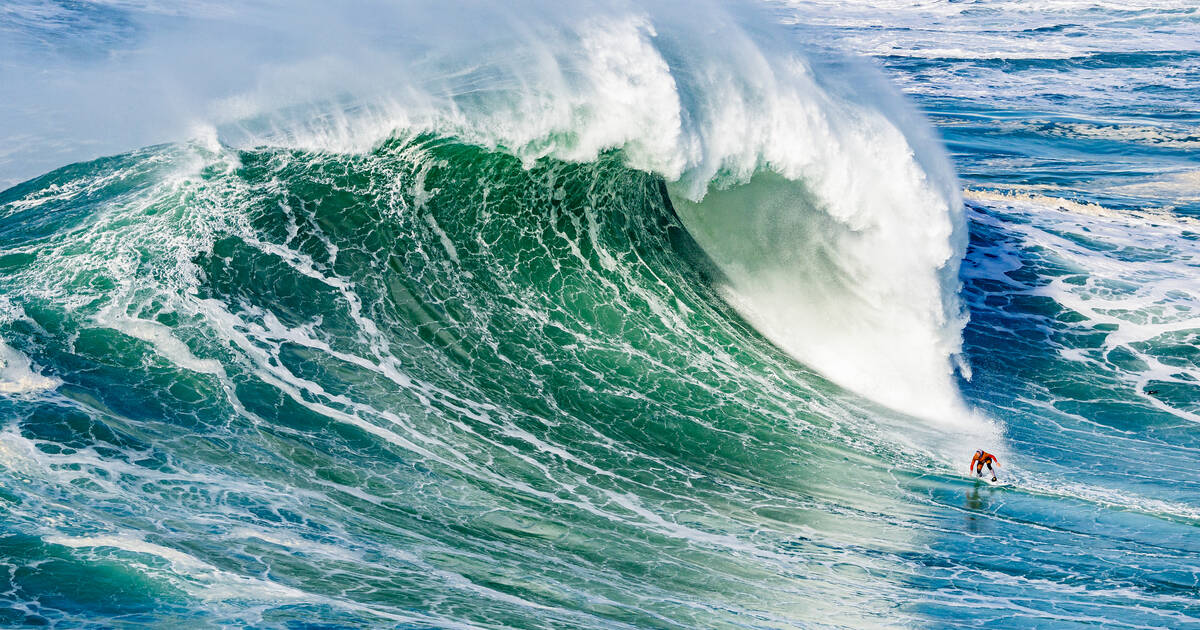 Nazaré - le graal du surf révélé par Justine Dupont