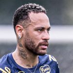 Neymar rejoint Santos - un retour spectaculaire en hélicoptère